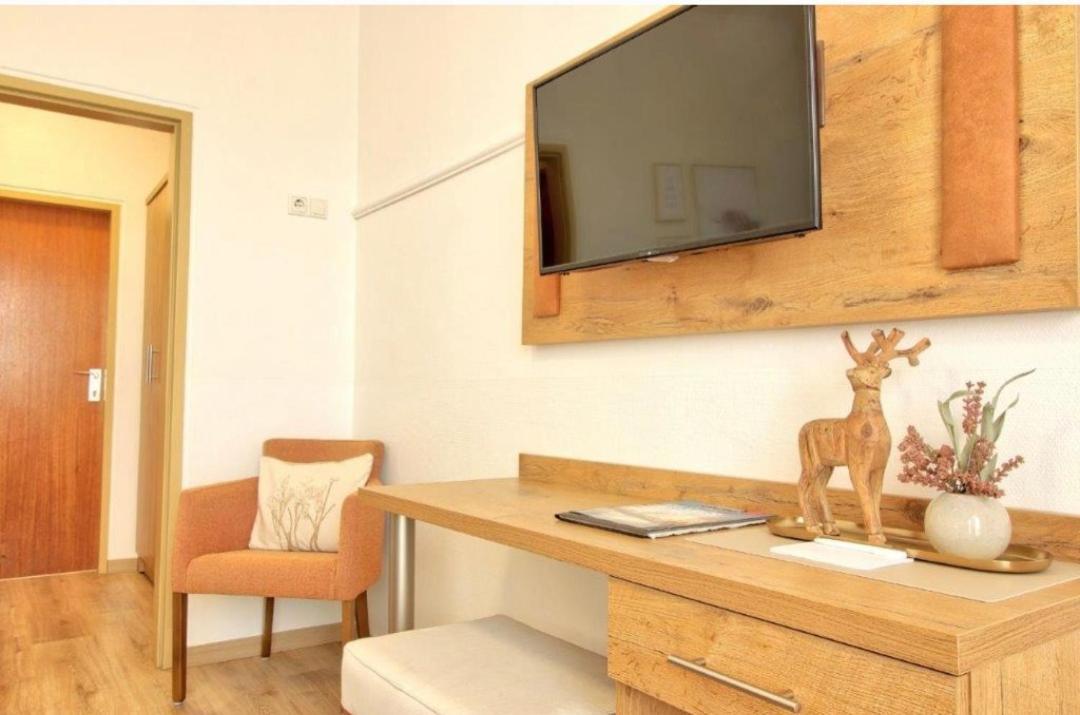 Hotel & Restaurant Seehof Podersdorf am See Room photo